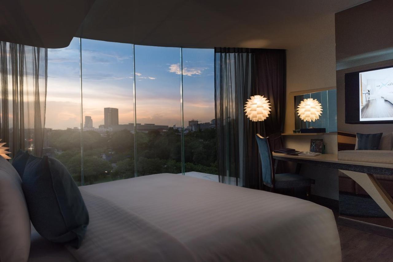 The Xtreme Suites Bangkok Kültér fotó